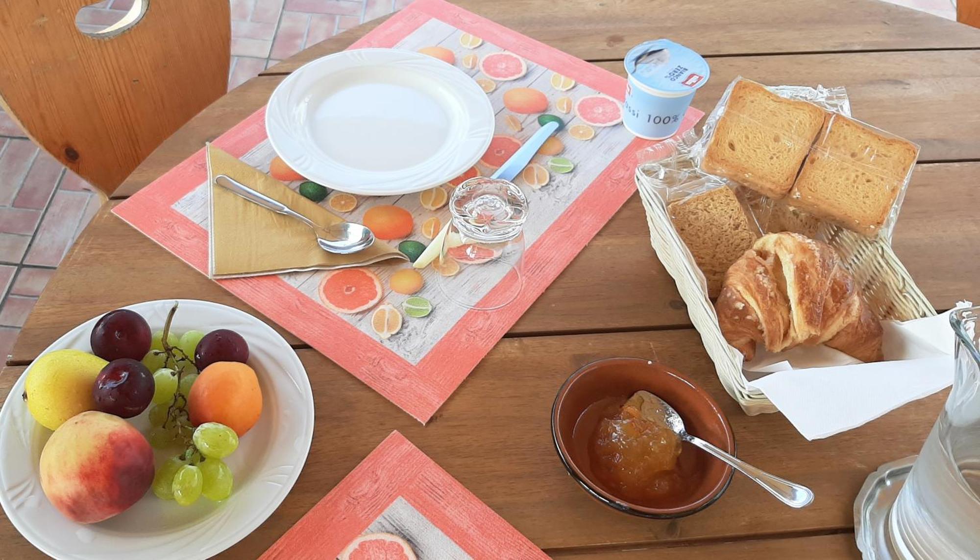 카스텔누보실레토 Casale Battaglini B&B 외부 사진
